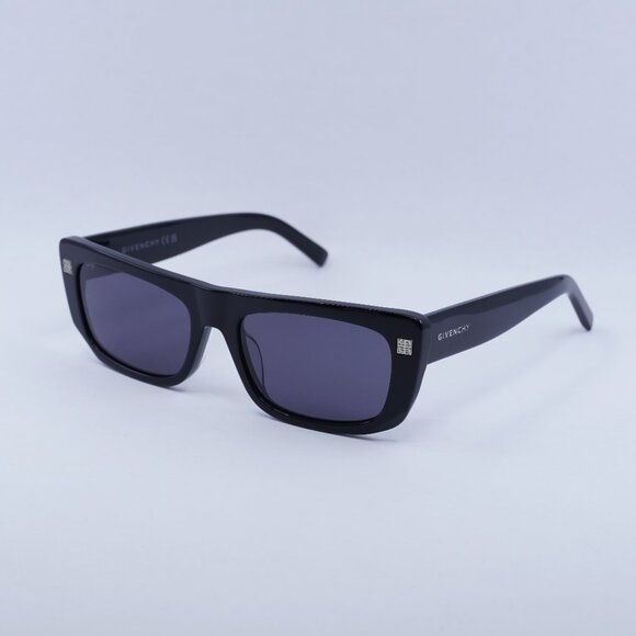 🕶️ New Givenchy GV40047U 01A Sunglasses - Shiny Black Frame, Grey Lenses - Picture 1 of 9